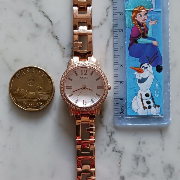 Rose gold tone GUESS watch - Picture 8 of 8